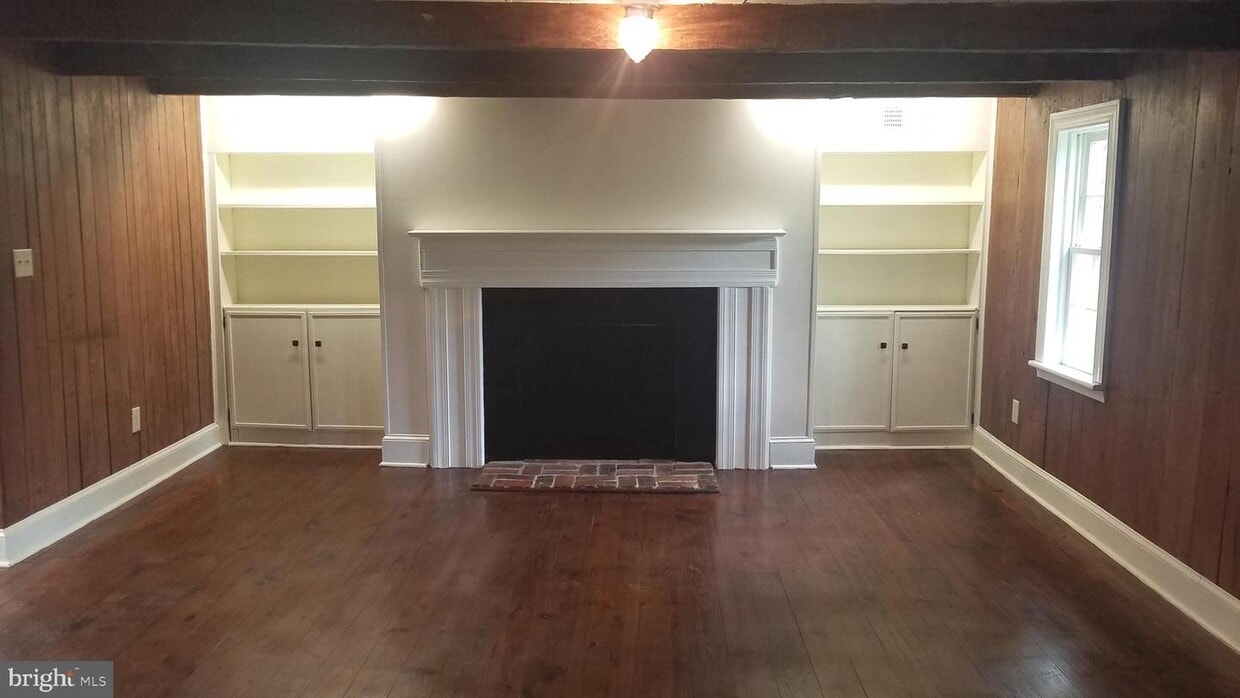 Primary Photo - 8130 Rose Hill Manor Pl