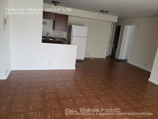 Building Photo - 2 bedroom in Riverdale IL 60827