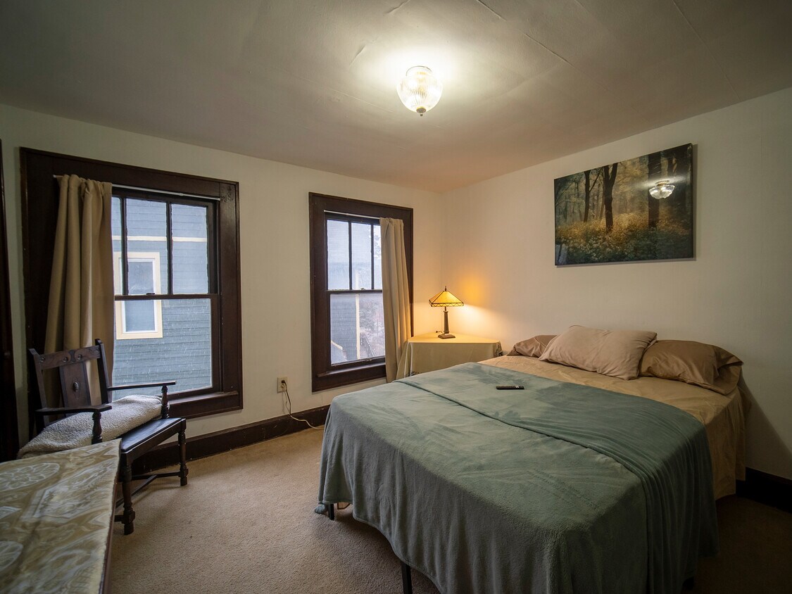 Foto principal - 1805 Commerce Ave