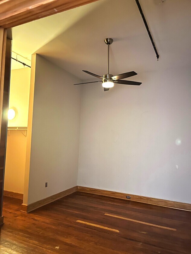 Foto del edificio - 112 S Gay St