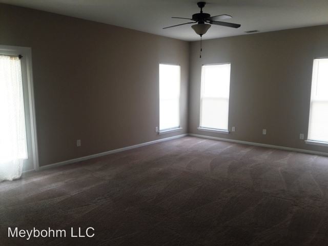 Building Photo - 4 br, 2.5 bath House - 628 Todd Road
