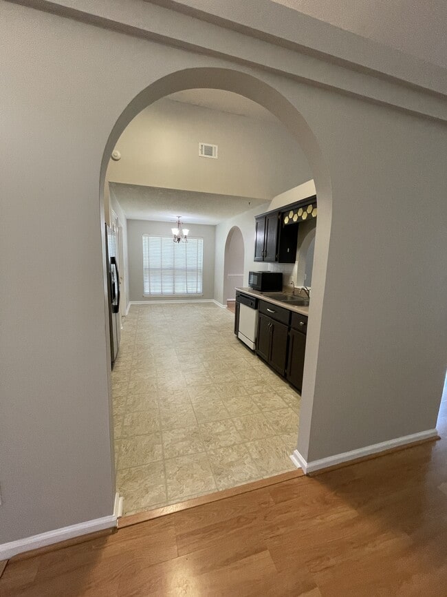 Foto del edificio - 126 Cross Creek Dr