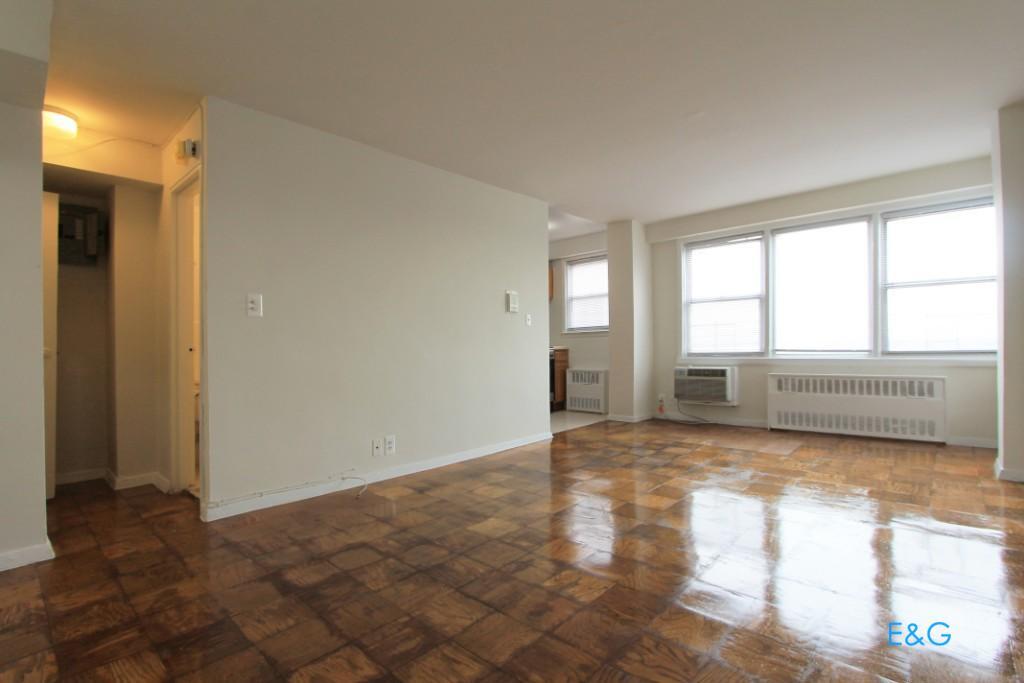 18311 Hillside Avenue Unit 6B, Queens, NY 11432 Room for Rent in Queens, NY