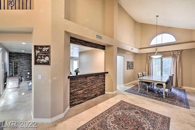 Foto del edificio - 371 Placer Creek Ln