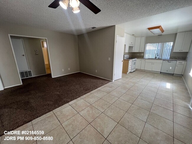 Building Photo - Riverside 4 Bedroom Home