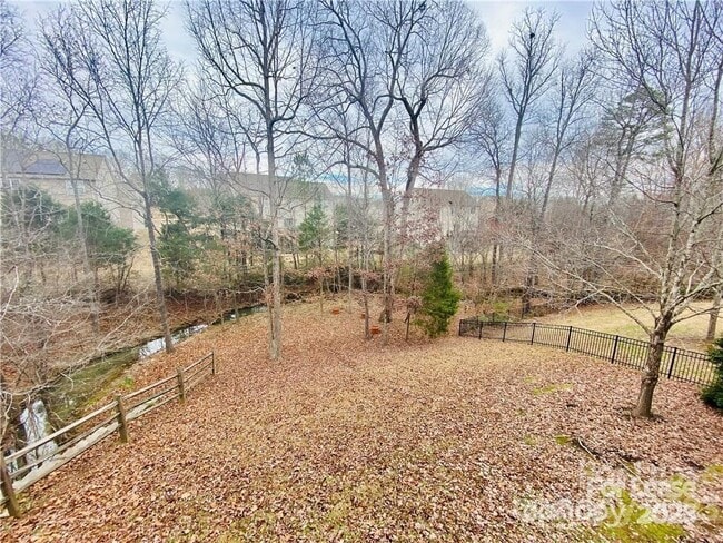 Building Photo - 407 Ranelagh Dr