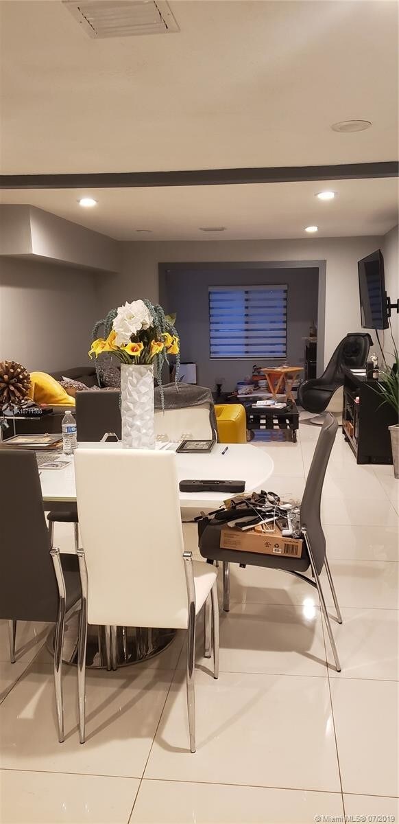 Foto del edificio - 420 NW 95th St