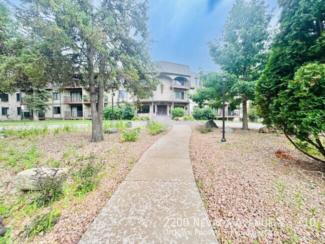 Foto del edificio - 2200 Nevada Ave