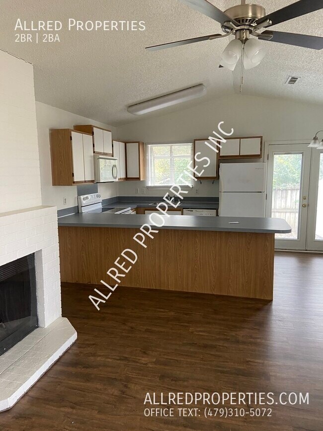 Building Photo - Cozy Duplex in Fayetteville