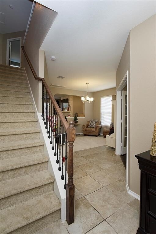 Building Photo - 105 Golden Bear Dr