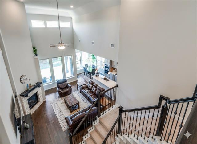 Foto del edificio - 2112 Creekbluff Ct