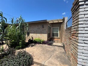 Building Photo - 3428 Willowrun Dr
