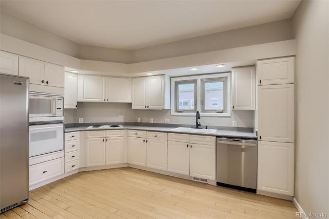 Building Photo - 3 bedroom in Denver CO 80209