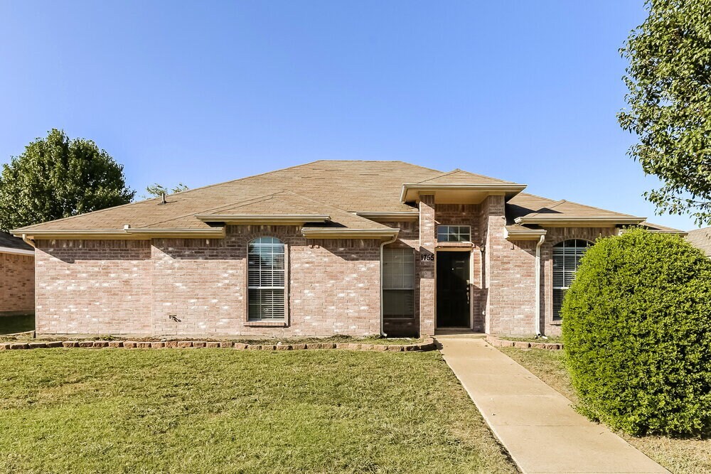 Foto principal - 1755 Reynolds St