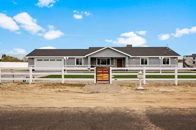 Building Photo - 10150 E Ave Q12