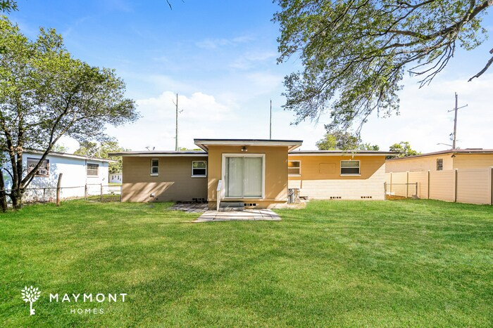 Foto del edificio - 6308 Merrill Rd