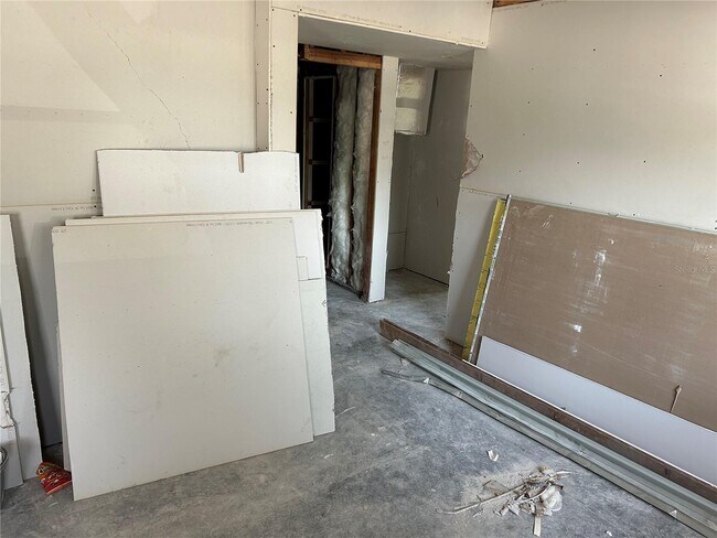 Building Photo - 1615 Stevenson Dr