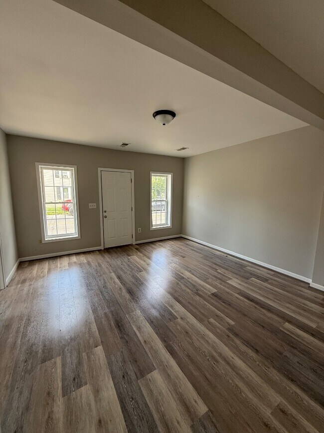 Foto del edificio - 843 Lanvale St