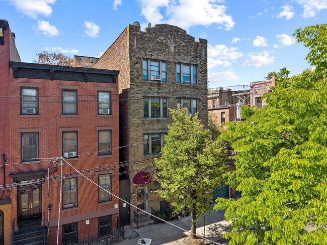 Foto del edificio - 247 Montgomery St