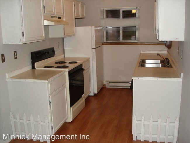 Building Photo - 210 S 18th Ave
