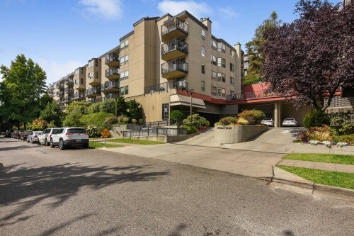 Foto principal - Kinnear Park Condos - 2 bedrooms