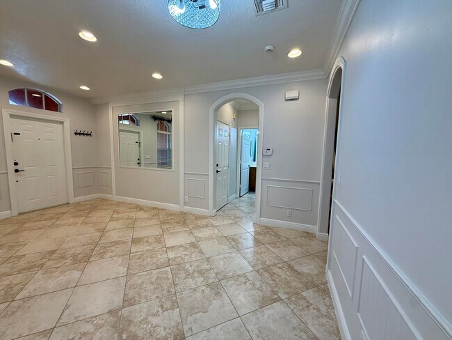 Building Photo - 7447 Briella Dr