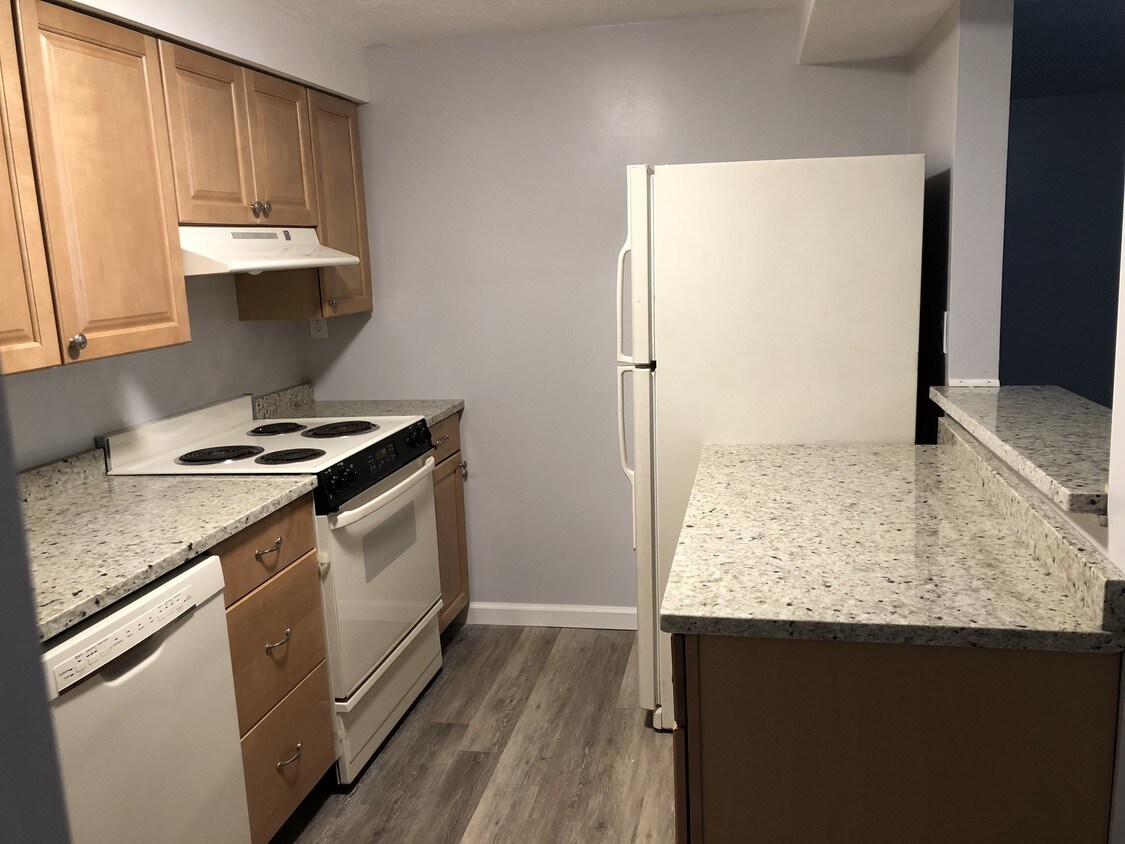 2459 Brook Ledge Rd Unit 11, Bridgeville, PA 15017 Condo for Rent in