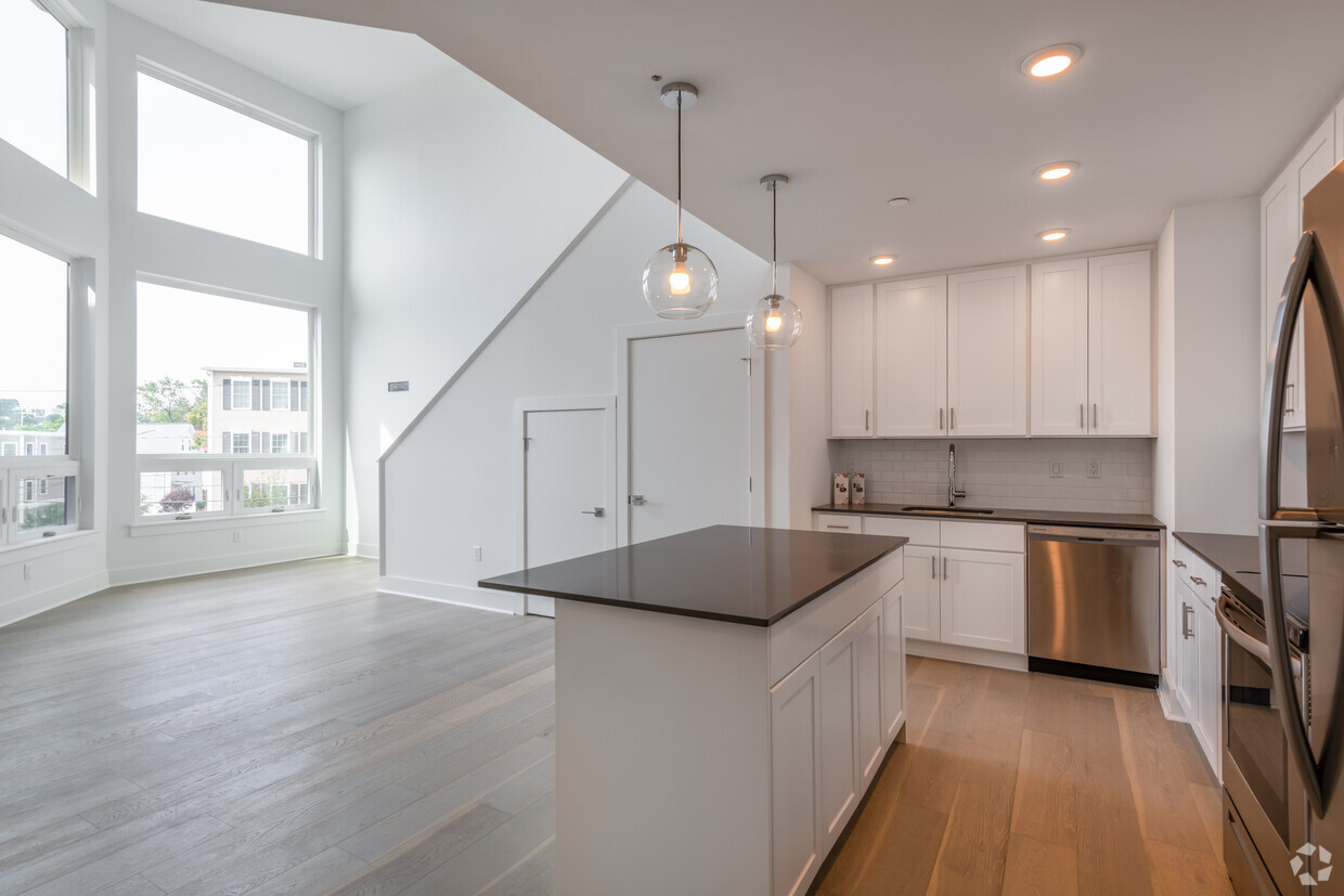 Primary Photo - Eleanor Lofts
