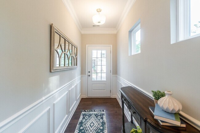 Foto del edificio - Available For Showing 7/13/26! Foxland Crossing Gem: 3BR, 2.5BA, SS Appliances, 1-Car Garage!
