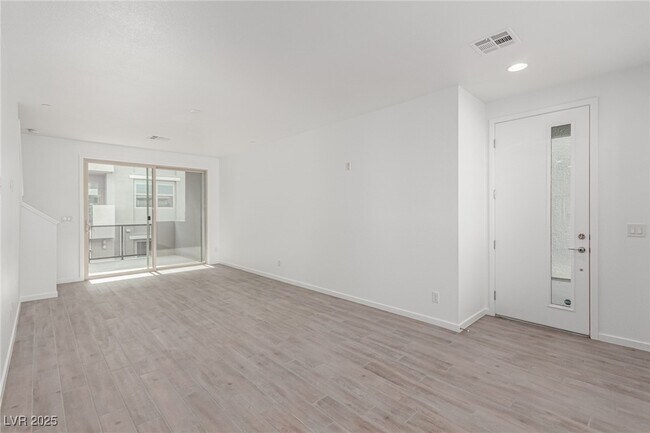 Building Photo - 11230 Hidden Peak Ave