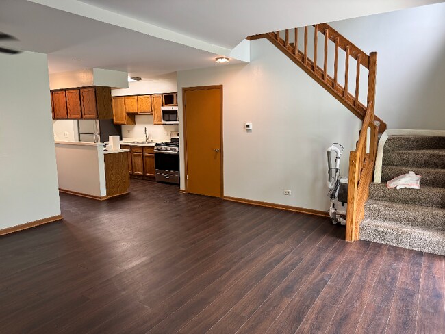 Foto del edificio - 1407 Oak Leaf Ln