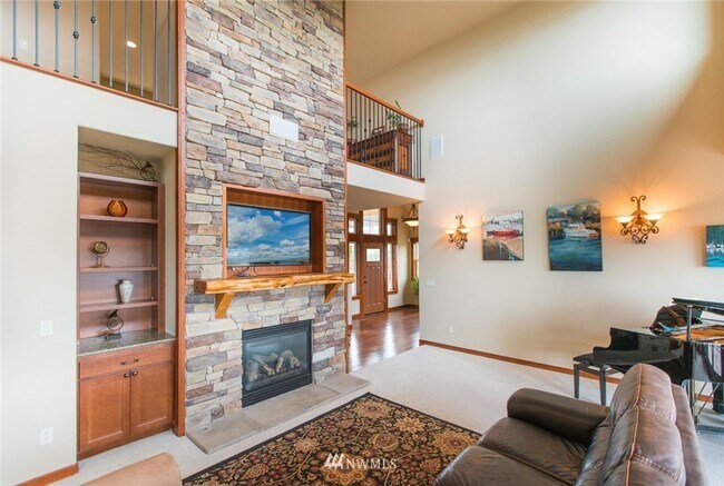 Building Photo - Ruston Duplex