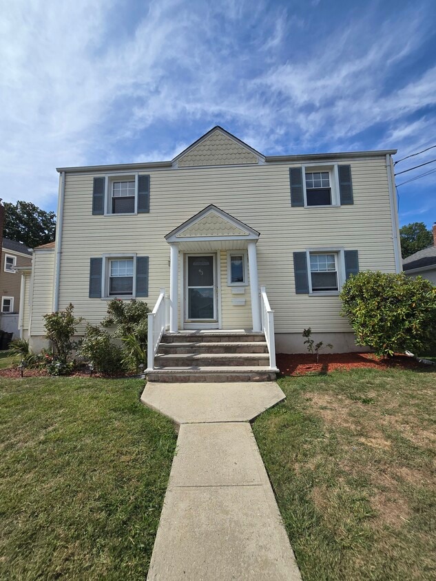 Building Photo - 63 1st St