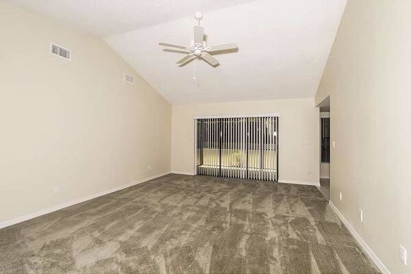 Foto del edificio - 2212 Viscaya Pky