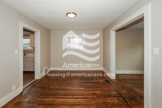 Foto del edificio - 904 Bloomfield Ave