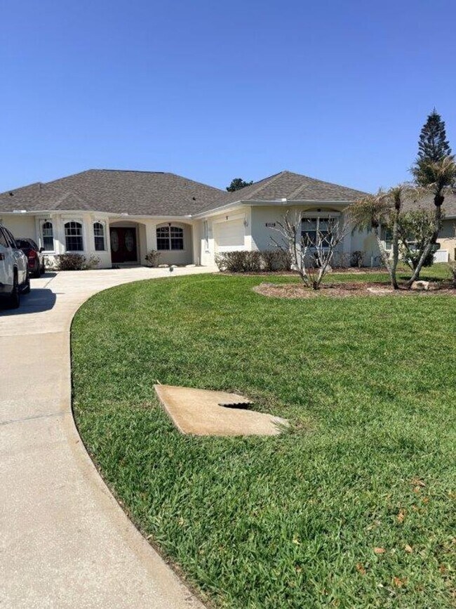 Foto del edificio - 3838 Peacock Dr