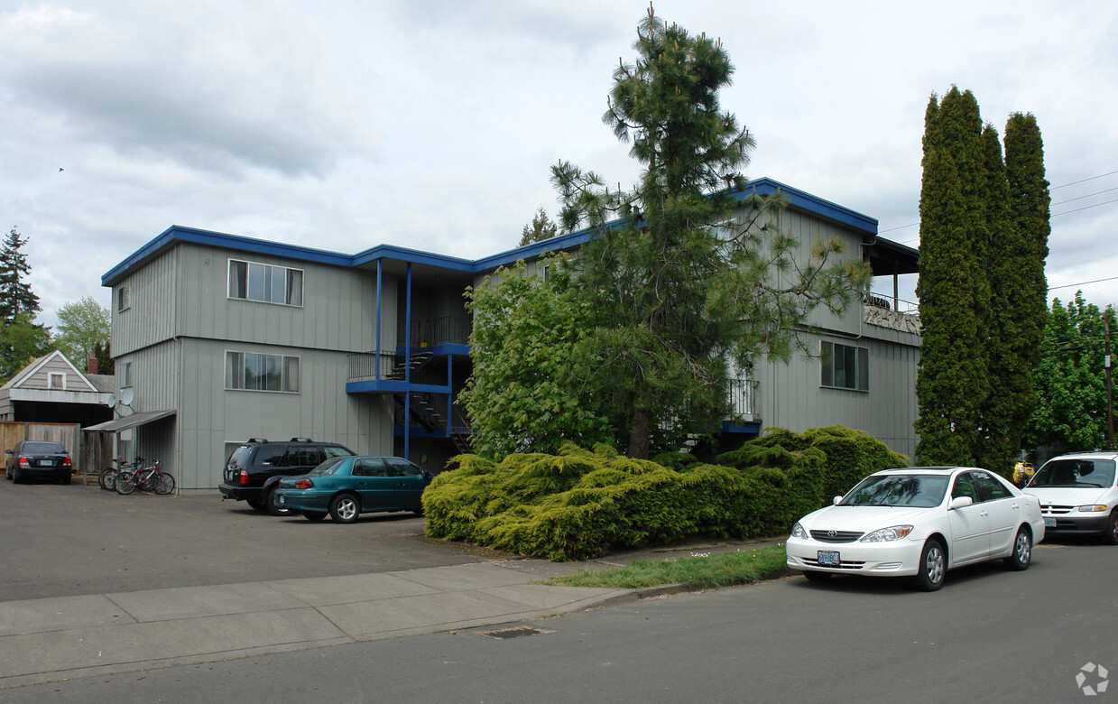 Foto principal - 2600 NW Fillmore Ave