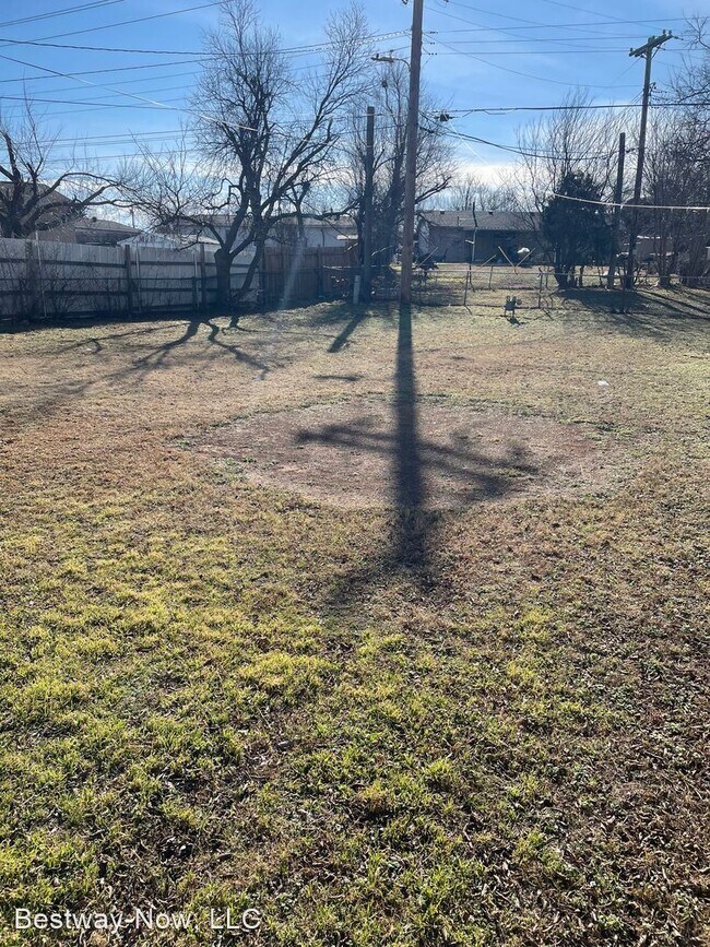 Foto del edificio - 3 br, 1 bath House - 3112 SW 51st Street