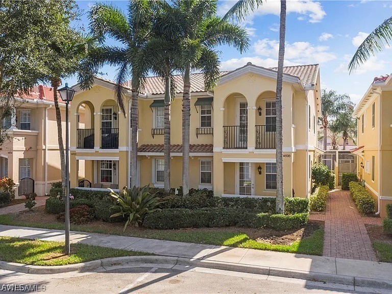 14698 Escalante Way, Bonita Springs, FL 34135 Townhome Rentals in