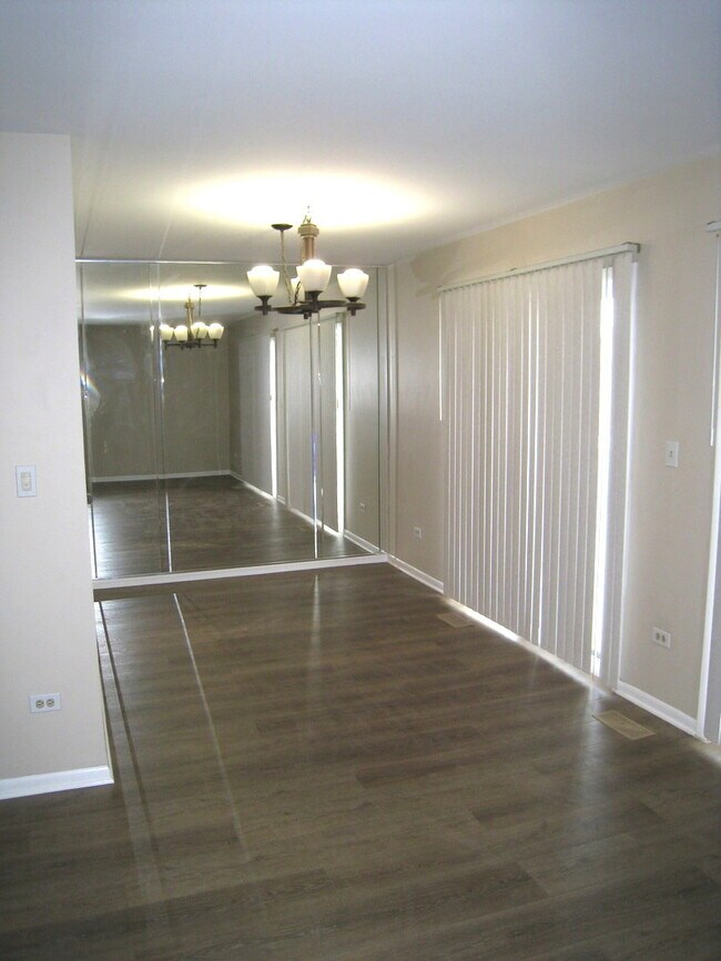 Foto del edificio - 876 Cross Creek Ct