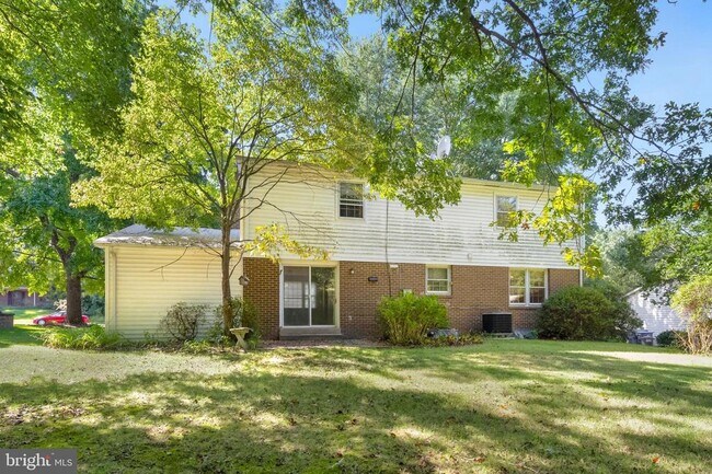 Building Photo - 7223 Reservation Dr