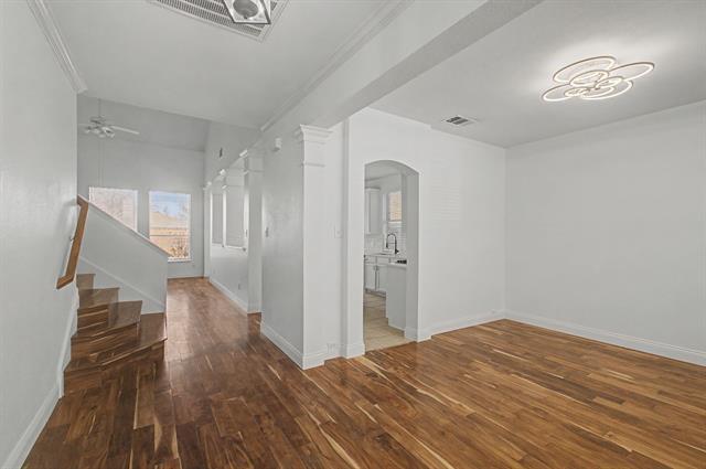 Building Photo - 6920 Willow Crest Dr