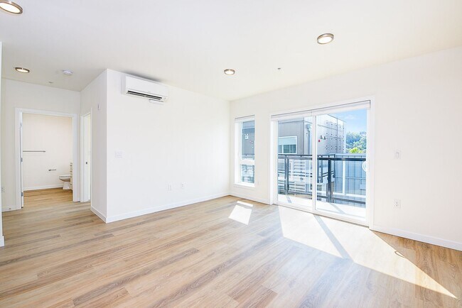 Interior Photo - PRTL Portal Apartments