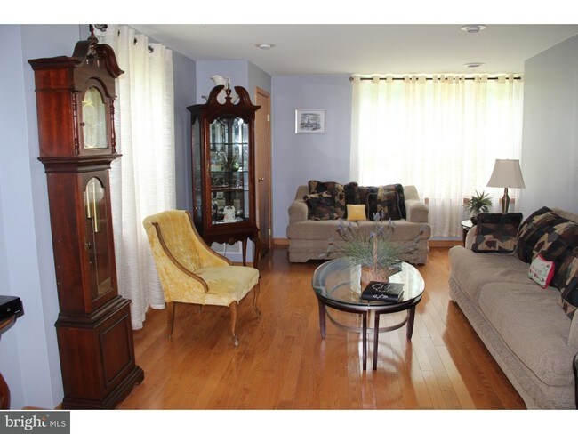 Foto del edificio - 1038 Almonesson Rd