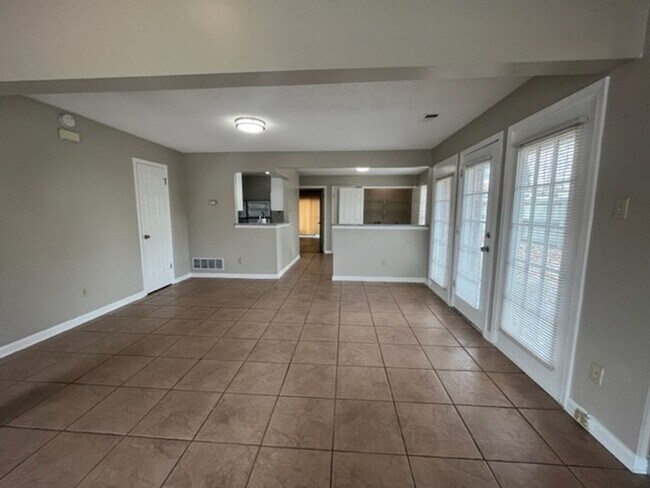 Building Photo - 3BR/2BA Cordova Home.  Over 1,800 square f...