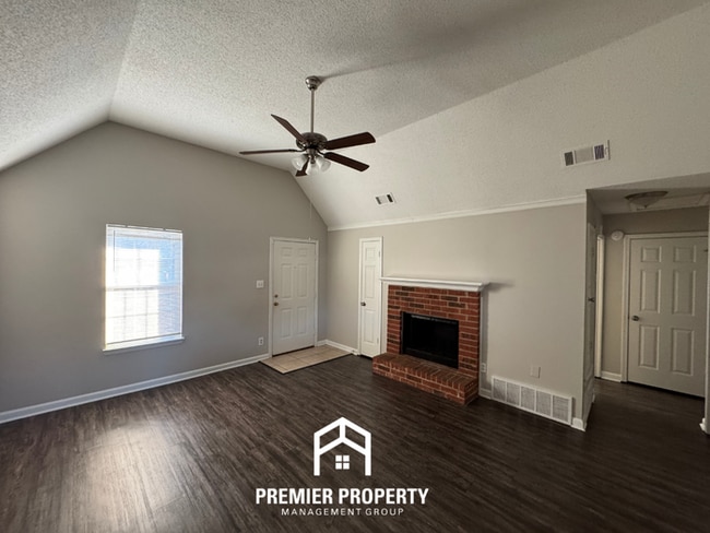 Foto del edificio - 4252 Elysian Dr