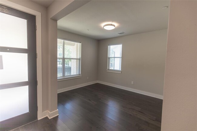 Building Photo - 4511 Unity Cir