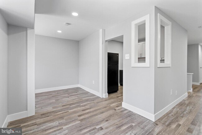 Foto del edificio - 908 Meadowview Ln