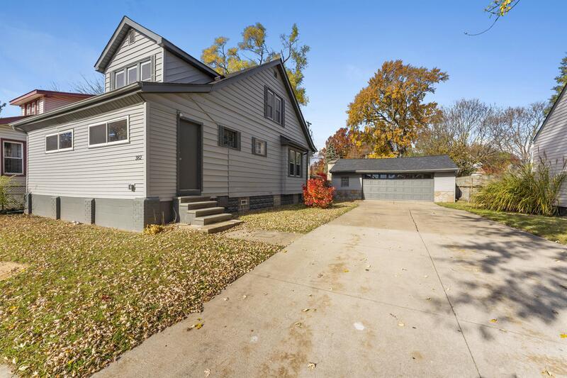 382 Bondie St, Wyandotte, MI 48192 House Rental in Wyandotte, MI