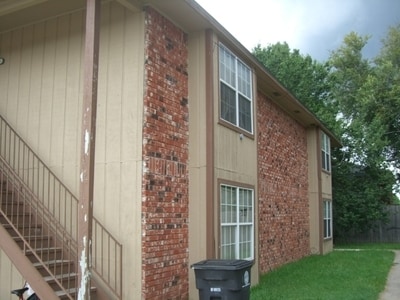 Building Photo - 8259 Skysail Ave